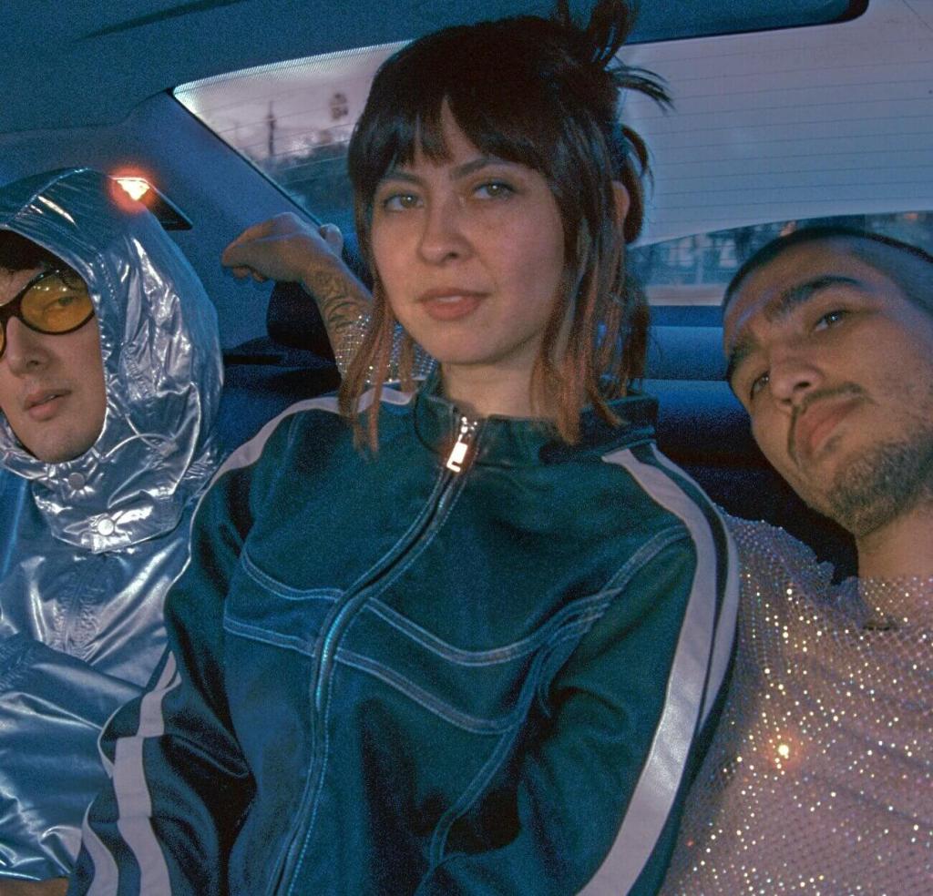 Explore Soft Blue Shimmer: Ethereal shoegaze dream&nbsp;pop